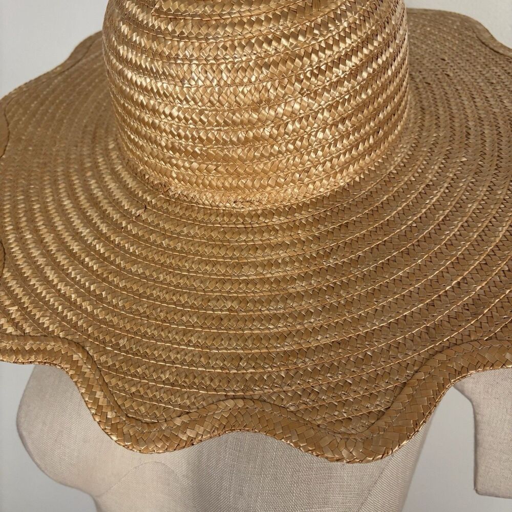 VTG Betmar Womens Beige Tan Straw Wide Sun Hat Scalloped Edge Made in Italy - Picture 3 of 9